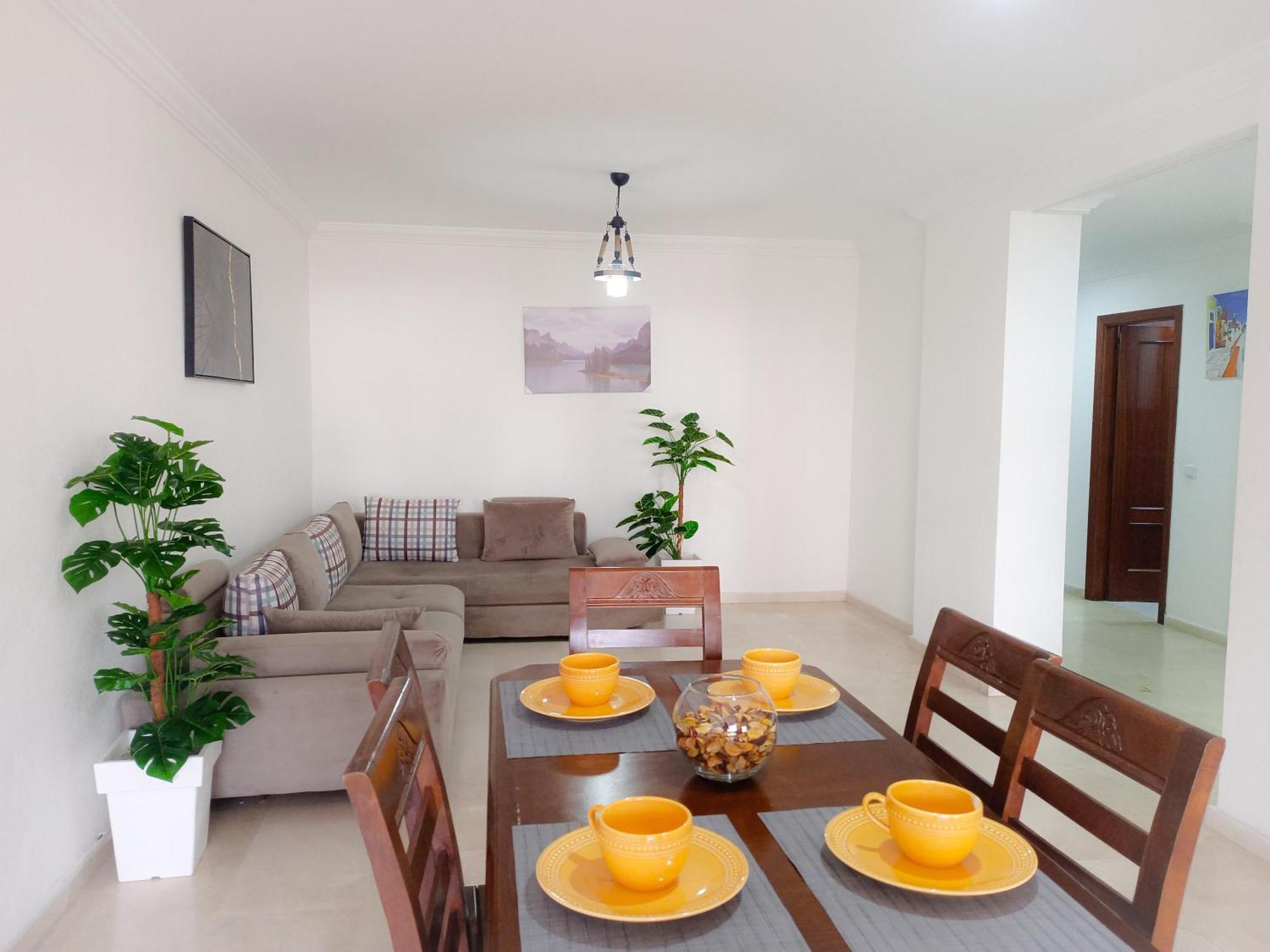 Amazing Appartement " Avec Climatisation " Au Centre Ville En Face Hilton & Gare Train De Tgv De Tanger 2N Extérieur photo